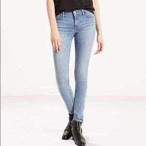 Levi’s 710 super skinny jeans